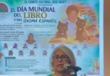 Reconocimiento a Yvonne Salas en la celebración del Día del Libro en West Palm Beach